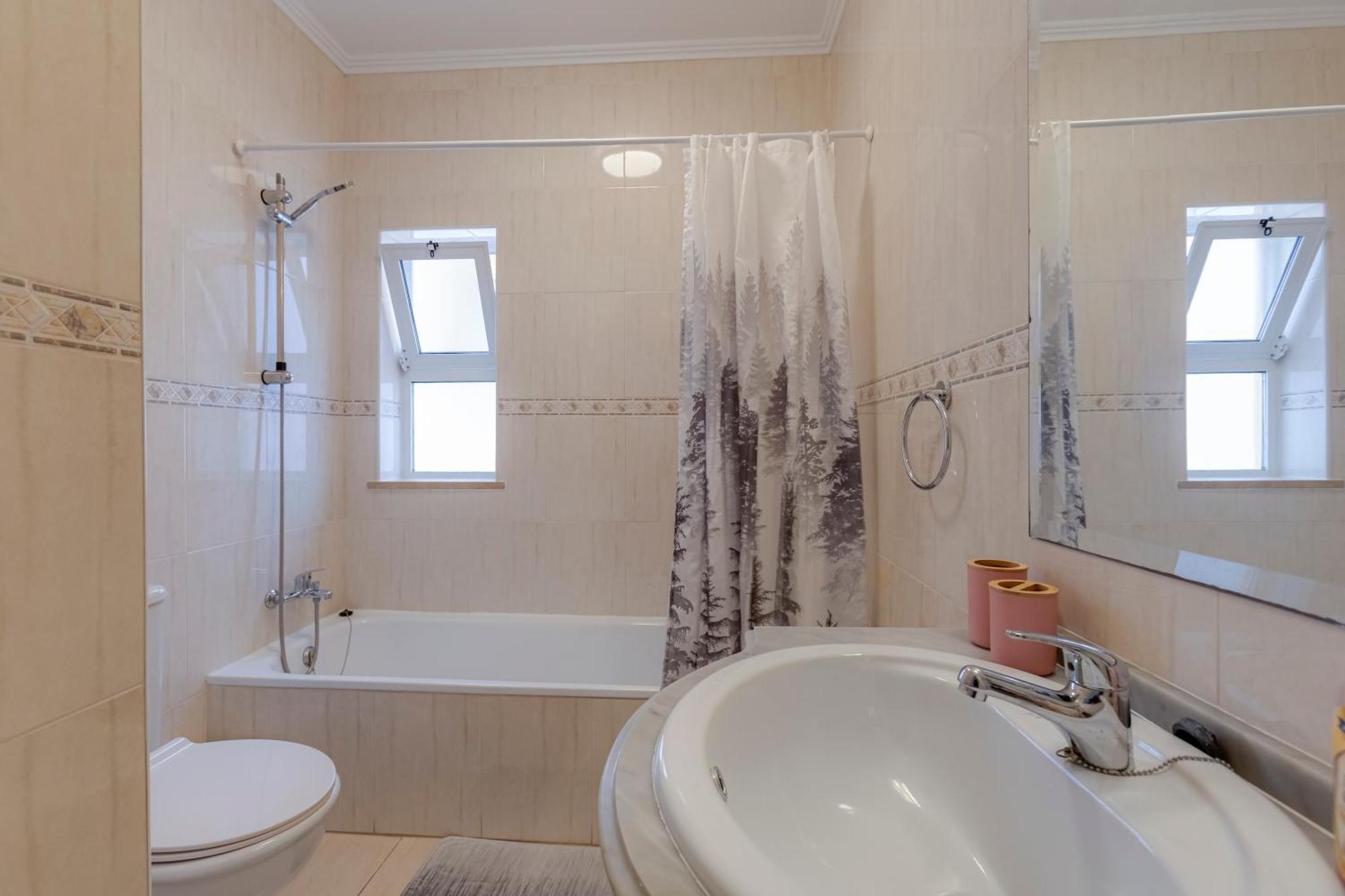 Charming Lagos Stay - Near Beach & Historic Centre *