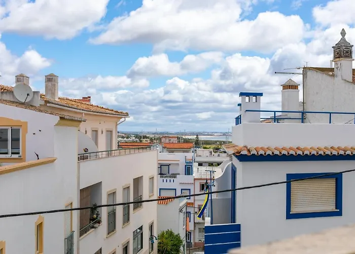 Charming Lagos Stay - Near Beach & Historic Centre